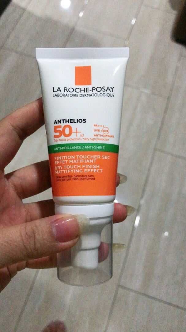 La Roche-Posay Anthelios XL SPF 50+ Dry Touch Gel - Cream Anti-Shine review photo by Oktaviyanti