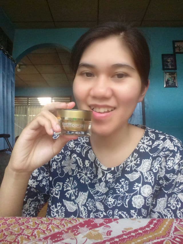 B ERL Intense Lightening Day Cream review photo by Oktaviyanti
