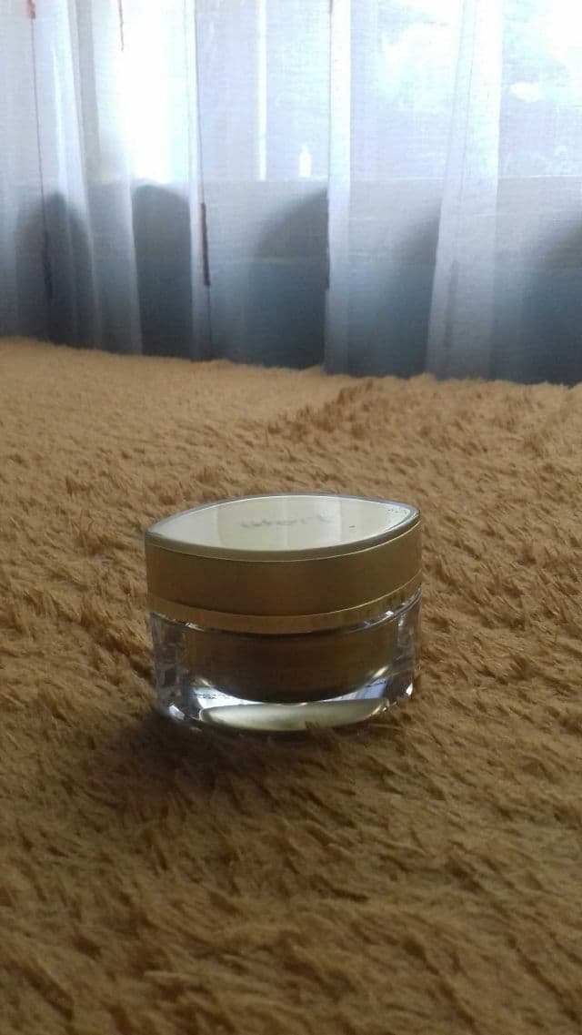 B ERL Intense Lightening Day Cream review photo by Oktaviyanti