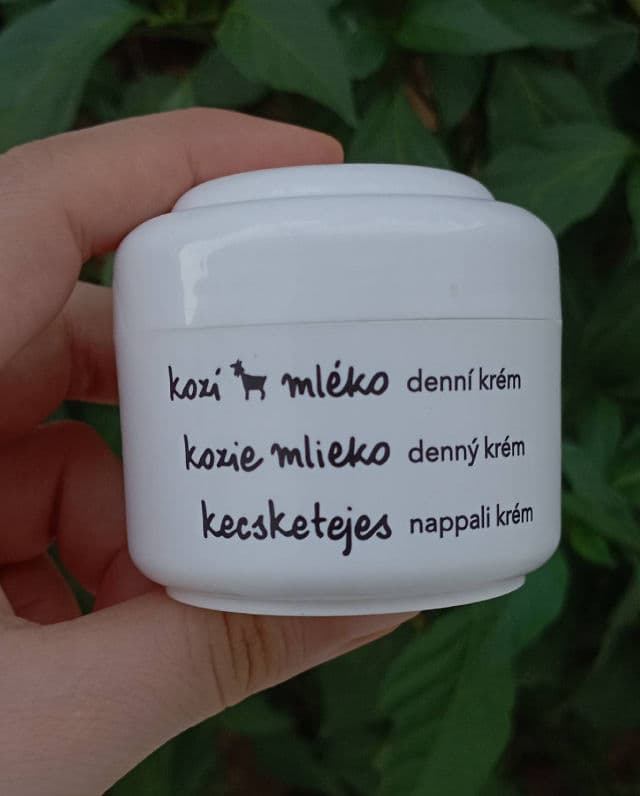 Ziaja Goat's Milk Moisturising Day Cream review photo by Doossa