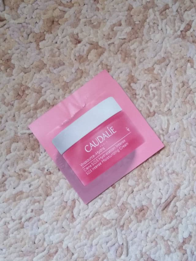 Caudalie Paris Vinosource S.O.S. Deep Hydration Moisturizer review photo by Doossa