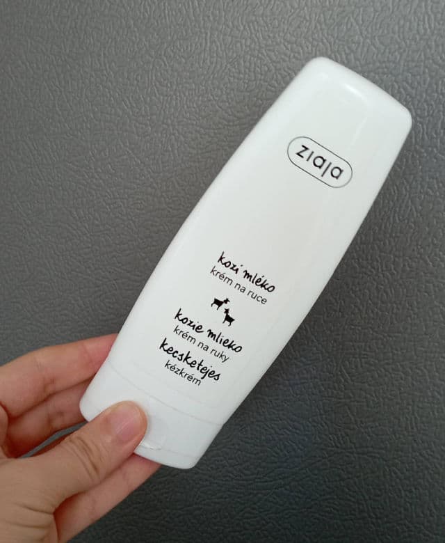 Ziaja Goat's Milk Hand & Nail Cream review photo by Doossa