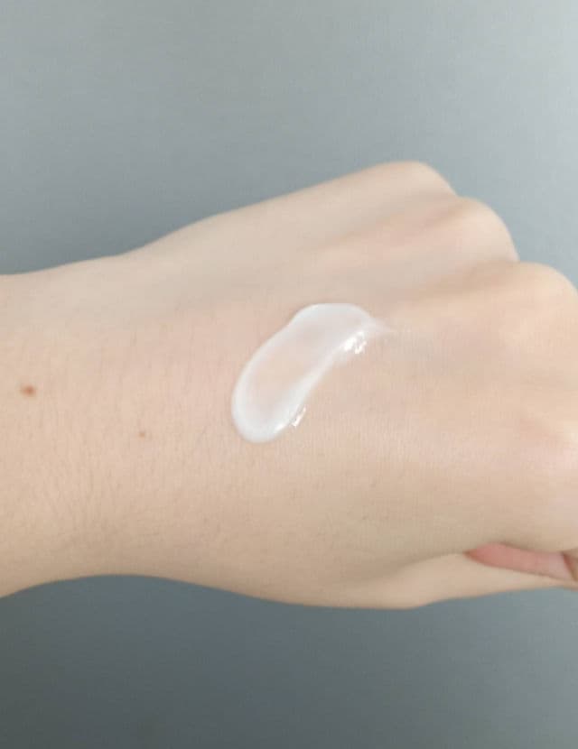 Ziaja Goat's Milk Hand & Nail Cream review photo by Doossa