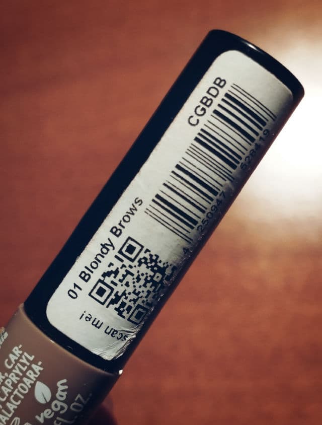 Essence Make Me Brow Eyebrow Gel Mascara review photo by PickyMickys