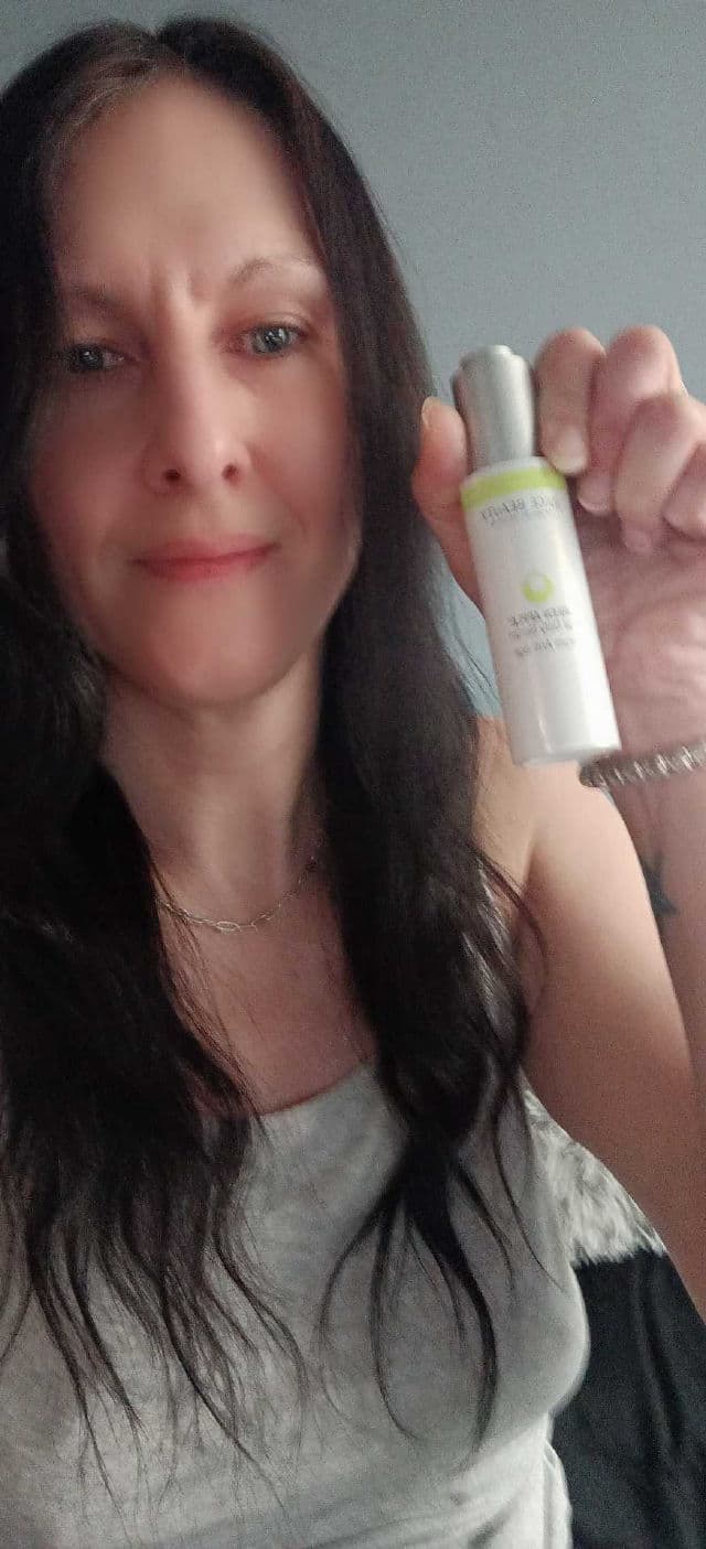 Juice Beauty Green Apple Brightening Emulsion review photo by Tigerlilygirl77