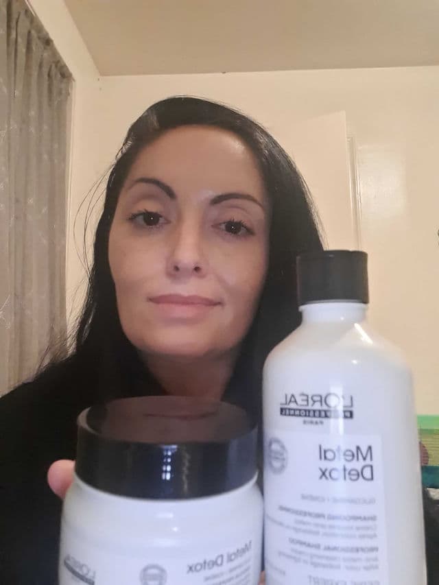 L'Oreal Professionnel Serie Expert Metal Detox Professional Shampoo review photo by Rkm054