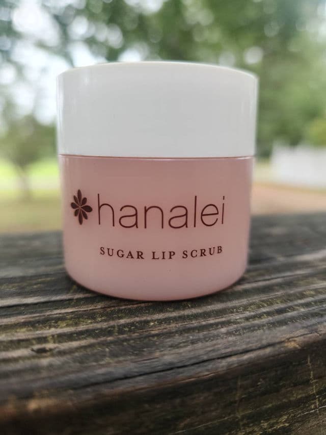 Hanalei Sugar Lip Scrub review photo by BrandiFnBabyy
