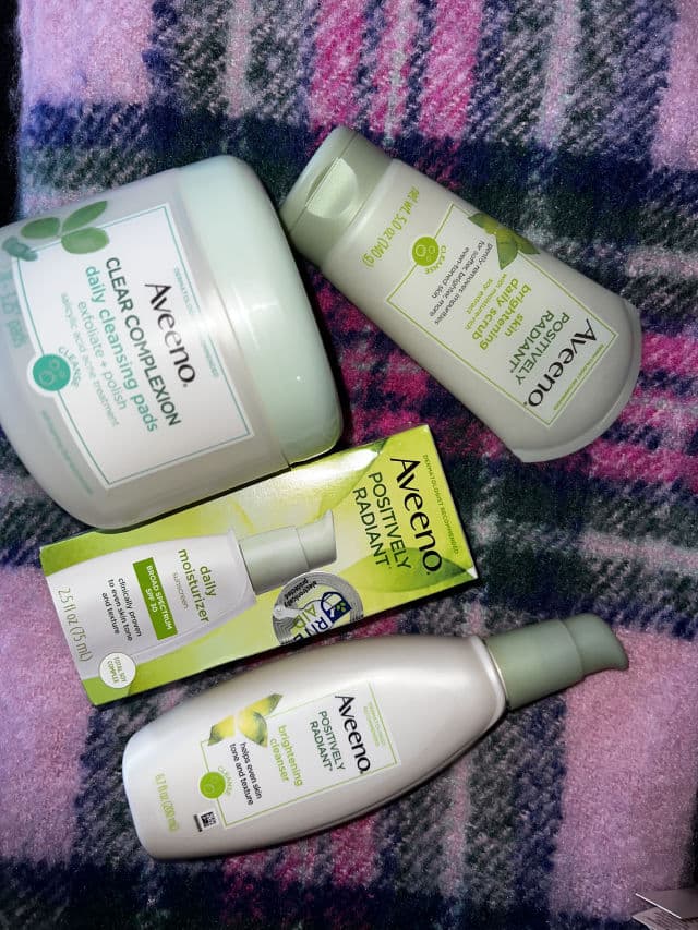 Aveeno Daily Cleansing Pads review photo by jacquiebabi