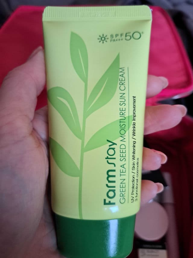 Farmstay Green Tea Seed Moisture Sun Cream SPF50+ PA+++ review photo by selfcaresoo