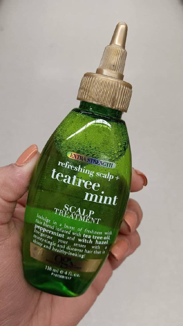 OGX Extra Strength Refreshing + Invigorating Teatree Mint Dry Scalp Treatment review photo by lamamaishere