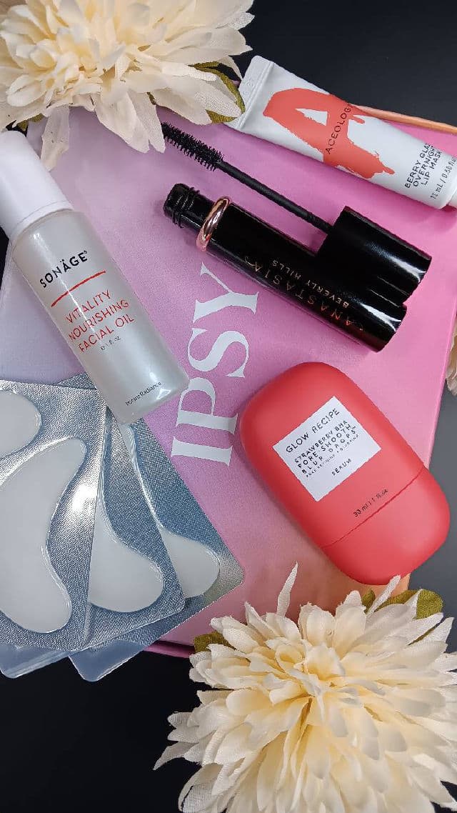 Glow Recipe Strawberry BHA Pore-Smooth Blur Drops review photo by lamamaishere