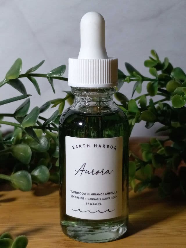 Earth Harbor Naturals Aurora Superfood Luminance Ampoule review photo by lamamaishere
