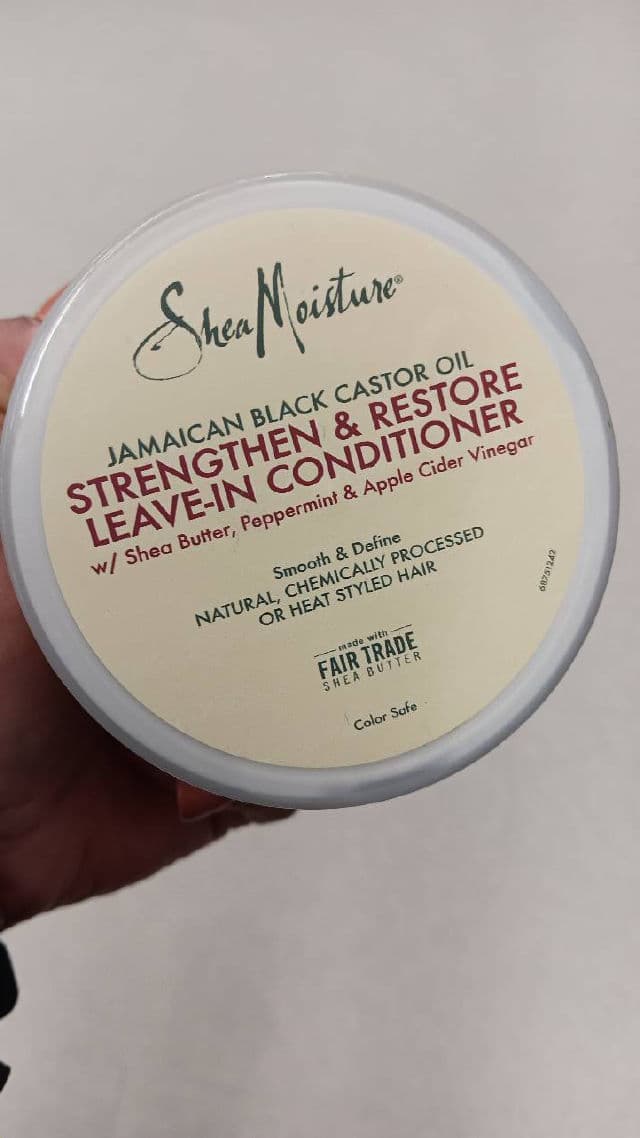 SheaMoisture Jamaican Black Castor Oil Strengthen & Restore Leave-In Conditioner review photo by lamamaishere