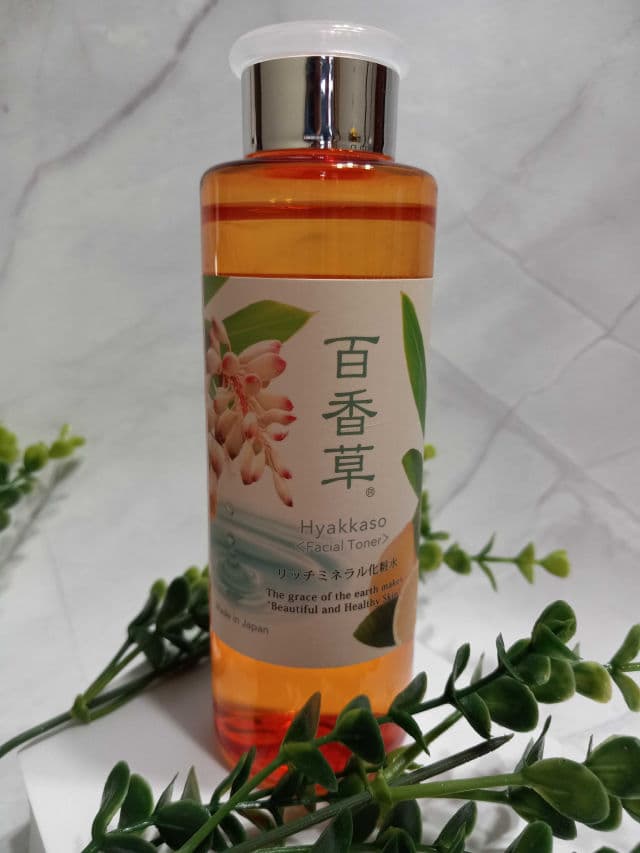 Hyakkaso Facial Toner review photo by lamamaishere