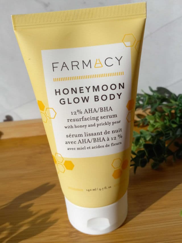Farmacy Honeymoon Glow Body  review photo by lamamaishere