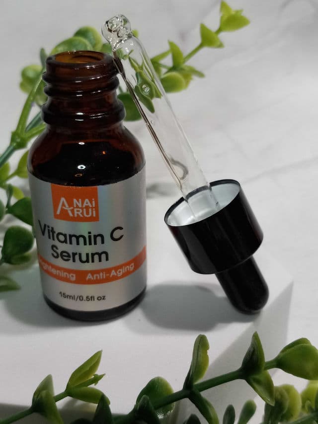 ANAIRUI Skin Care Vitamin C Serum	 review photo by lamamaishere