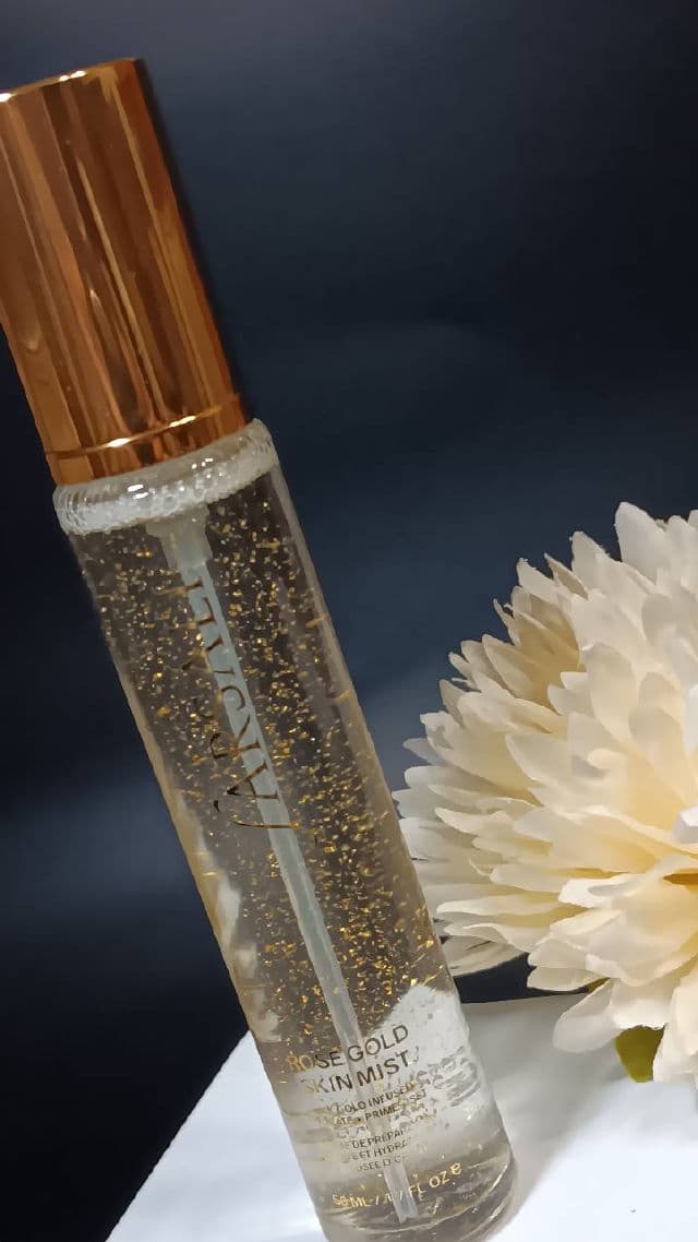 Farsáli Rose Gold Skin Mist review photo by lamamaishere