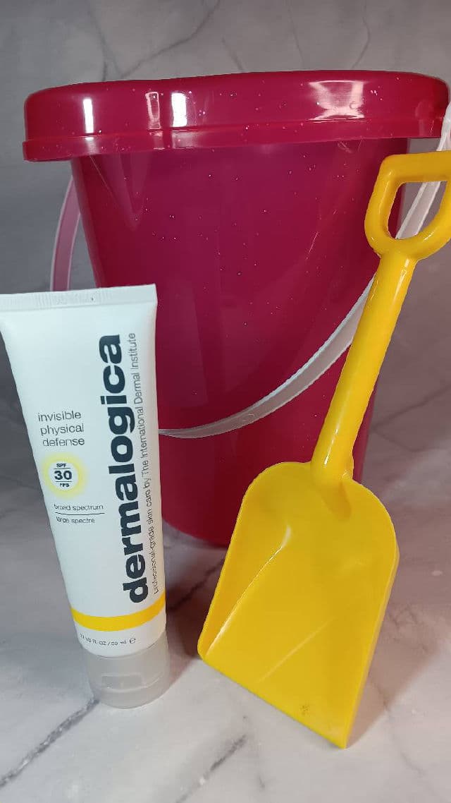 Dermalogica Invisible Physical Defense Sunscreen SPF 30 review photo by lamamaishere