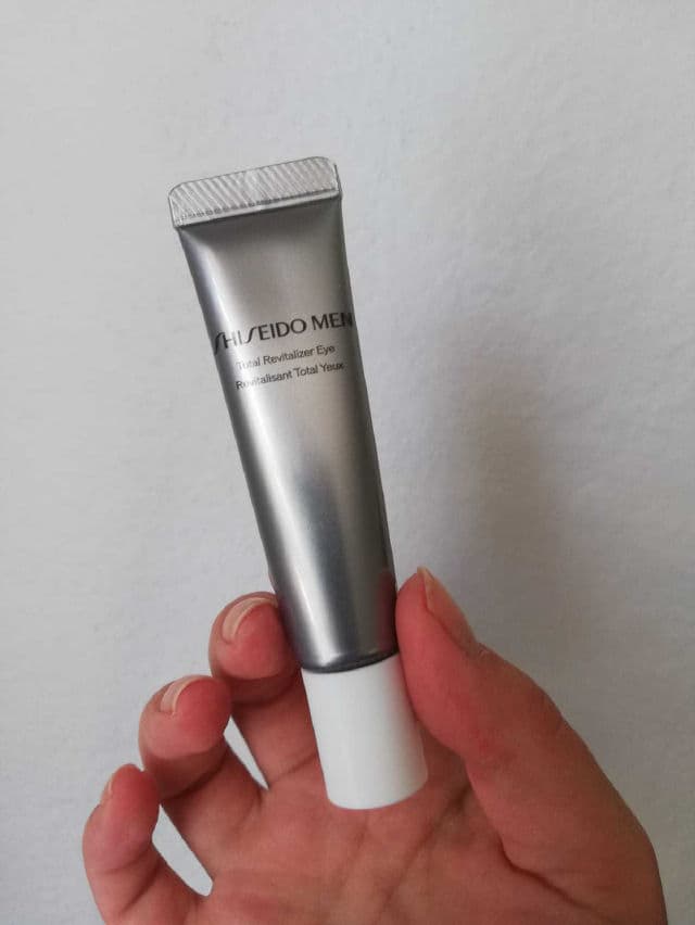 Shiseido Men Total Revitalizer Eye review photo by Pansterdam