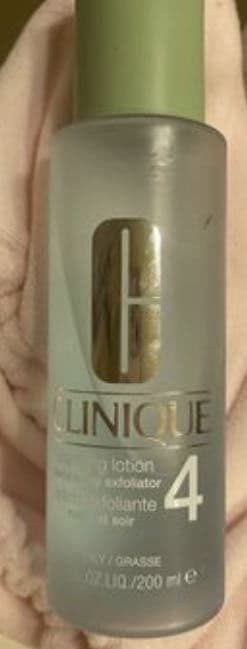 Clinique Clarifying Lotion 1.0 Twice a Day Exfoliator review photo by Spirled