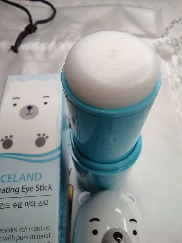 THE SAEM Iceland Hydrating Eye Stick review photo by Shellprocter