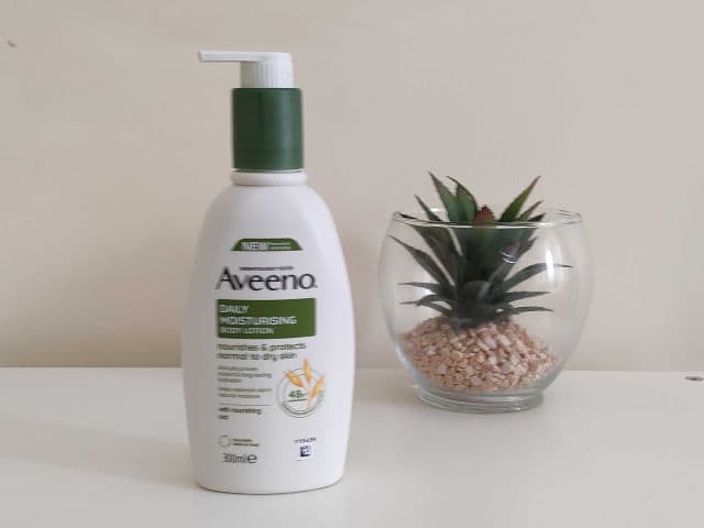 Aveeno Daily Moisturizer review photo by Shellprocter