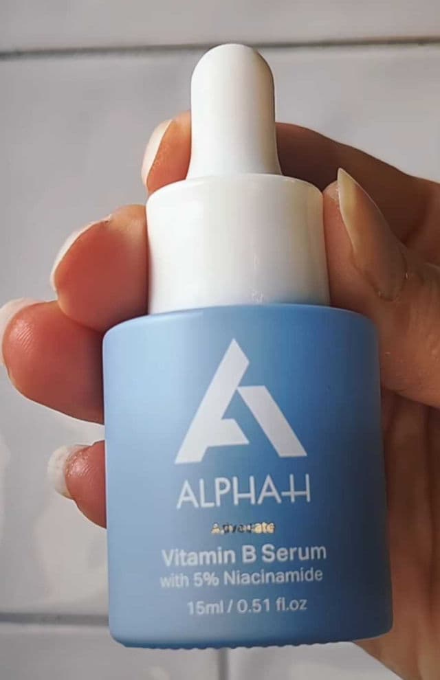 Alpha-H Vitamin B Serum with Niacinamide review photo by im40andhappy