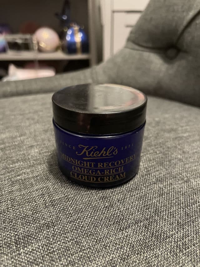 Kiehl's Midnight Recovery Omega Rich Botanical Night Cream review photo by GRWMelOfficial