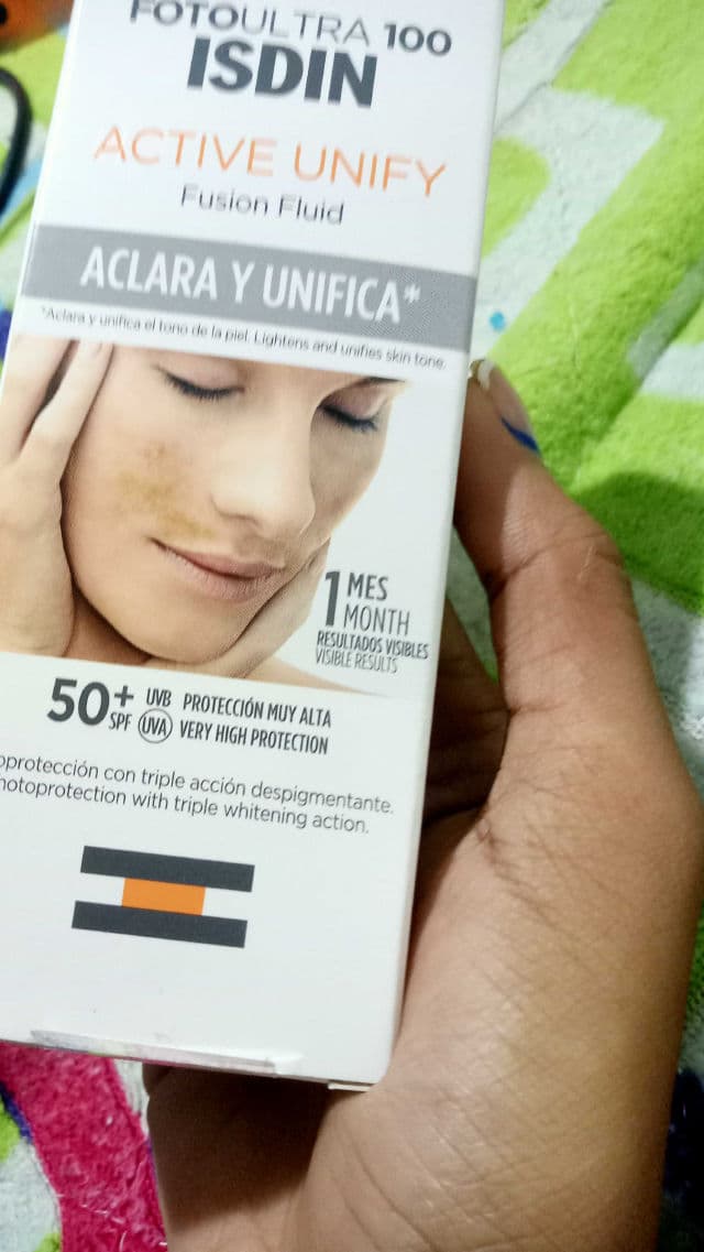 ISDIN Foto Ultra 100 Active Unify Fusion Fluid SPF 50+ review photo by malejacame