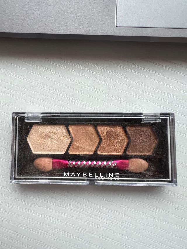 Maybelline Total Temptation Eyeshadow + Highlight Palette review photo by LilSteps