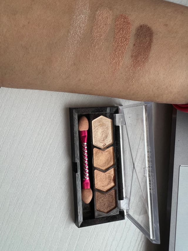Maybelline Total Temptation Eyeshadow + Highlight Palette review photo by LilSteps