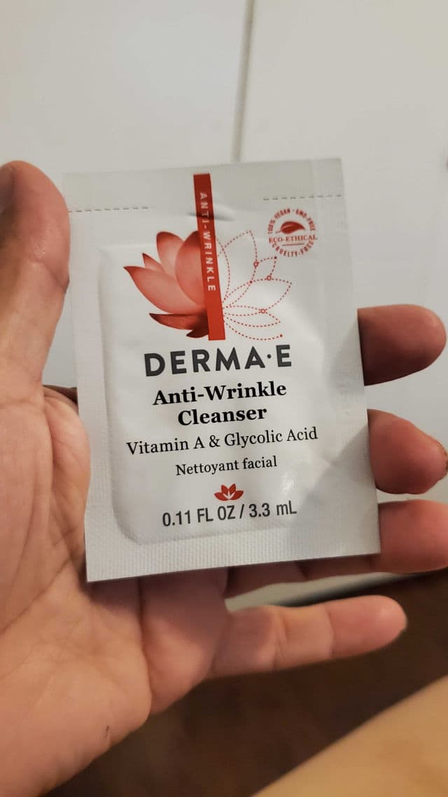 derma e Anti-Wrinkle Cleanser review photo by lupitaaguirrep