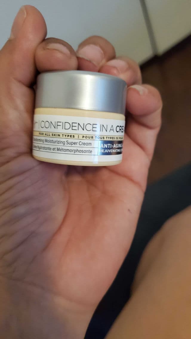 It Cosmetics Confidence In A Cream Anti-Aging Moisturizer review photo by lupitaaguirrep