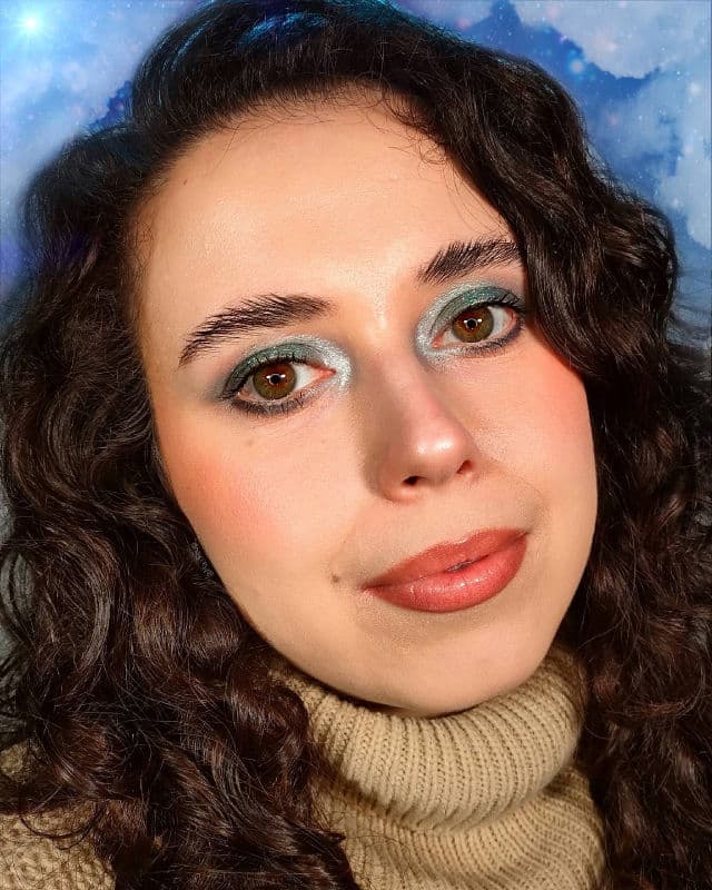 Oulac Cosmetics SA05 Freshwater review photo by maikeup