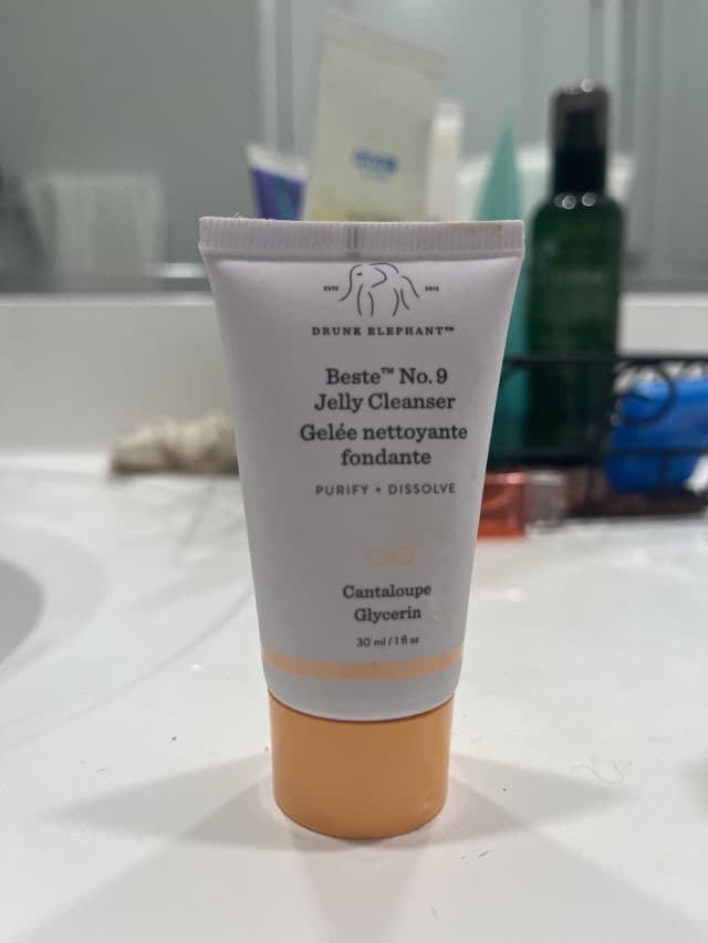Drunk Elephant Beste No. 9 Jelly Cleanser review photo by jihgooye