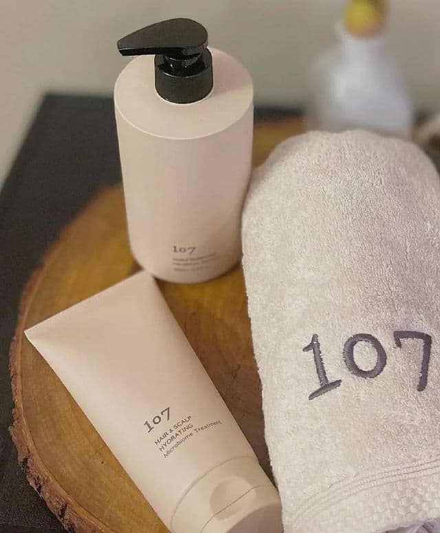 107 Hair & Scalp Hydrating Microbiome Treatment review photo by Virygv