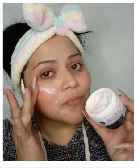 Nivea Agua De Rosas Gel-Crema Hidratante Facial  review photo by Virygv
