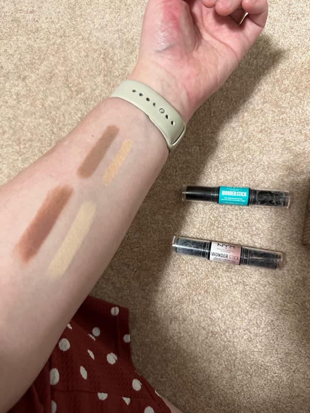 Nyx Cosmetics Wonder Stick Contour and Highlighter Stick review photo by kelikeii
