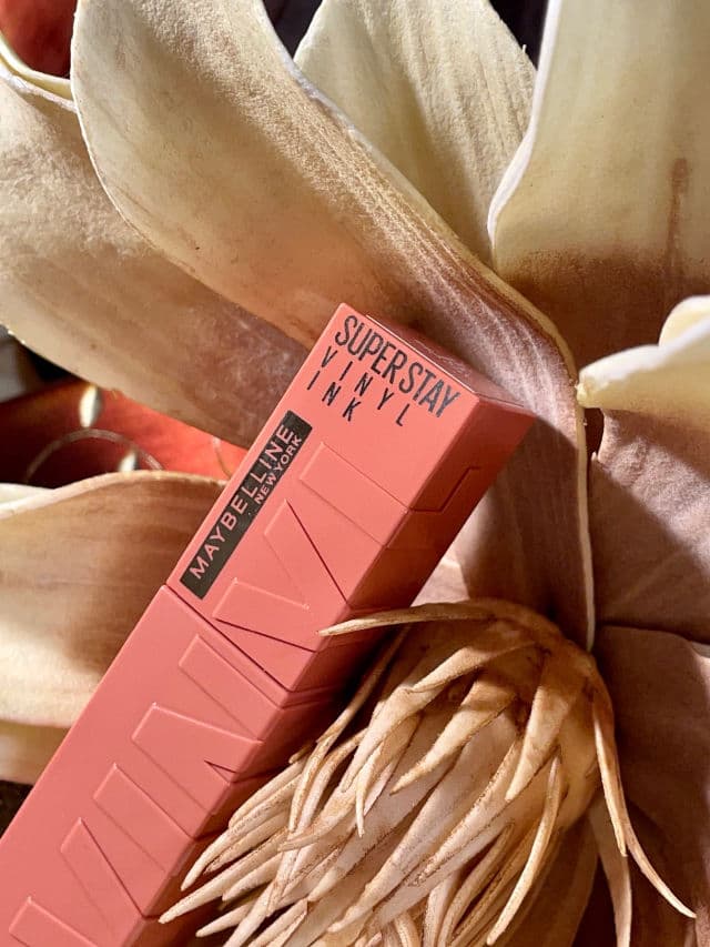 Maybelline SuperStay Vinyl Ink Longlasting Liquid Lipstick review photo by AlexandraPainter