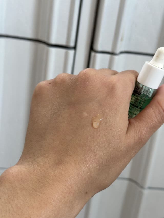 Isle of Paradise Self-Tanning Water - Medium review photo by dmlr