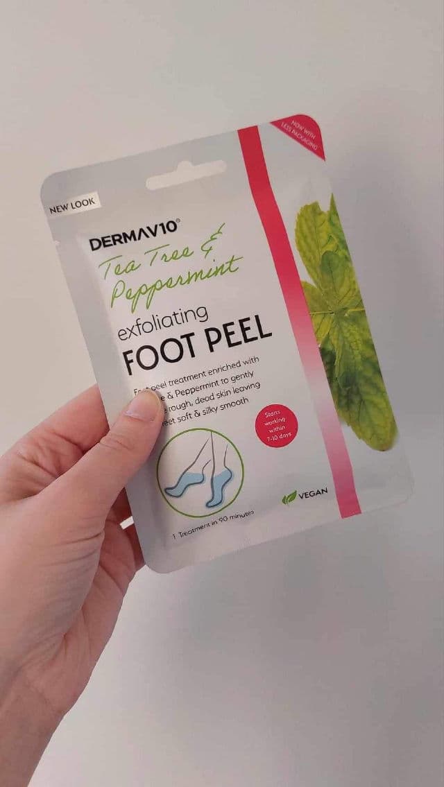 Derma V10 Exfoliating Tea Tree and Peppermint Foot Peel review photo by KHG93