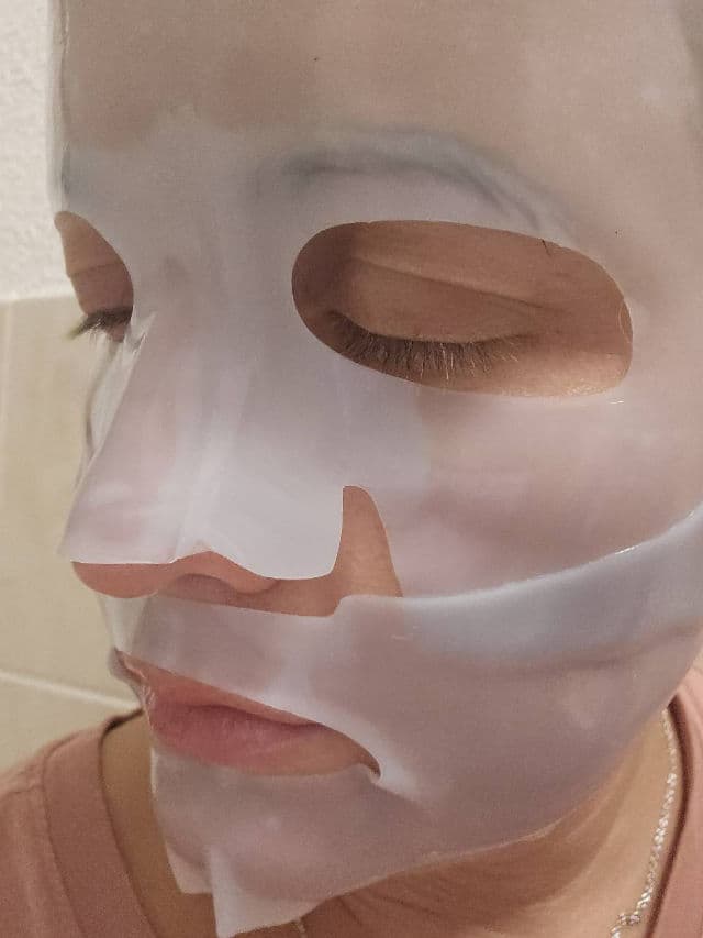 VT COSMETICS PDRN Hydrogel Mask review photo by Xenia85