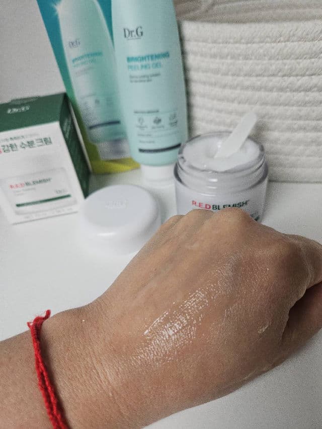 DR.G Red Blemish Clear Soothing Cream review photo by Xenia85