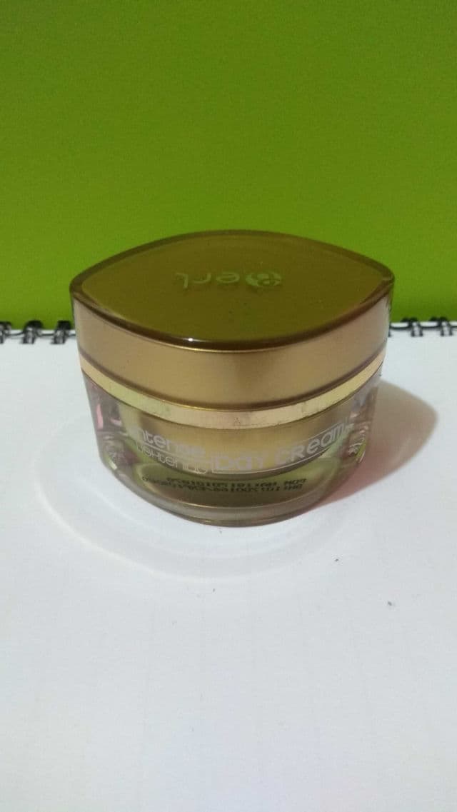 B ERL Intense Lightening Day Cream review photo by Pebriyanti