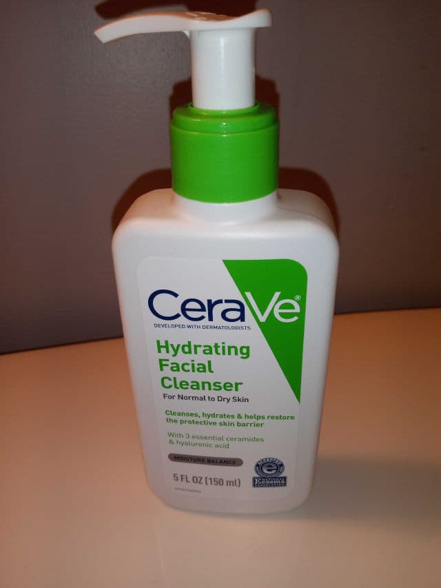 CeraVe Hydrating Facial Cleanser review photo by MzBLoNdiE