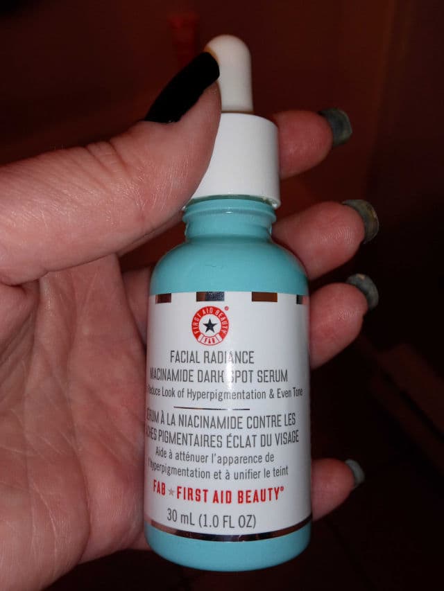 First Aid Beauty Facial Radiance Niacinamide Dark Spot Serum  review photo by MzBLoNdiE