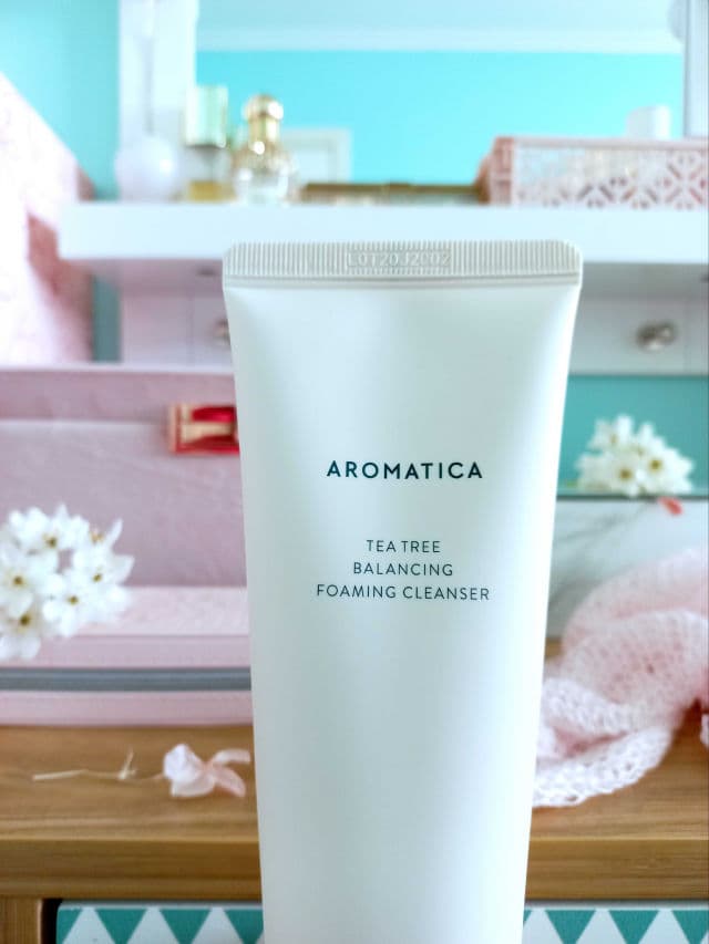 Aromatica Tea Tree Balancing Foaming Cleanser review photo by thepinkbeautybag