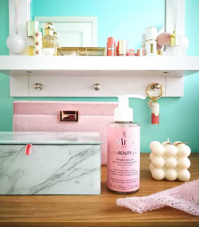 MIYA Cosmetics Caring Cleansing Gel Wash review photo by thepinkbeautybag