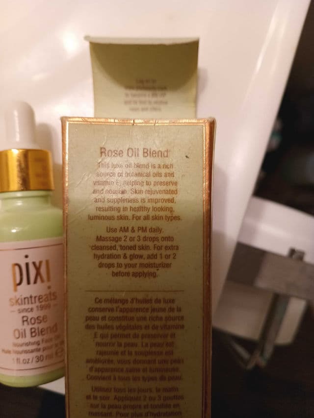 Pixi Rose Oil Blend review photo by Jadenruby