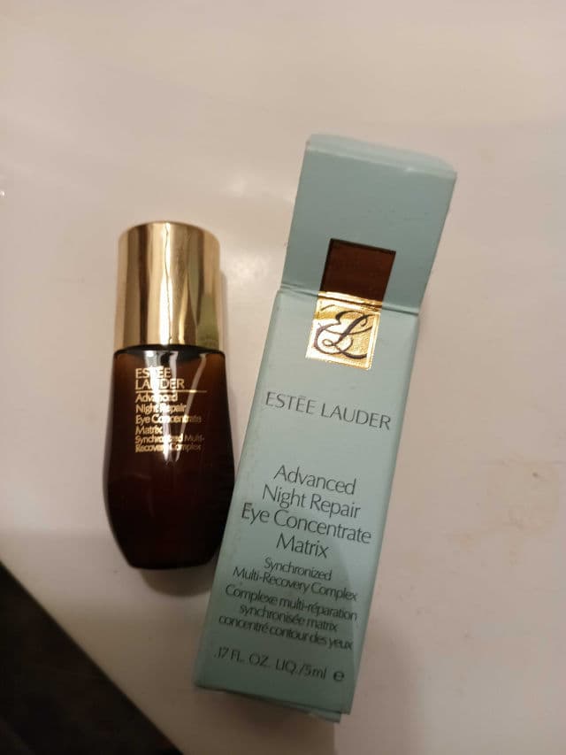 Estee Lauder Advanced Night Repair Eye Concentrate Matrix Synchronized Recovery review photo by Jadenruby